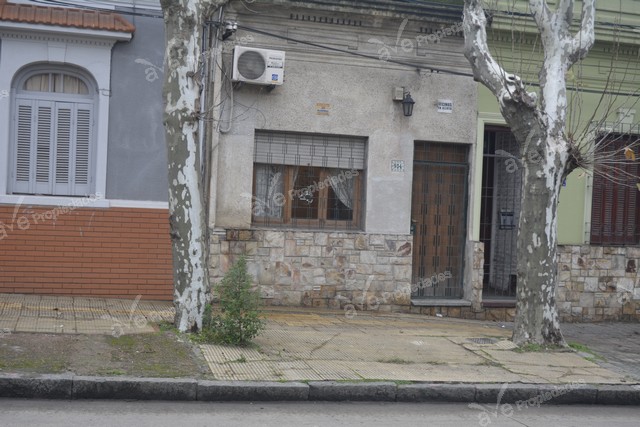 Excelente zona. Con parrillero